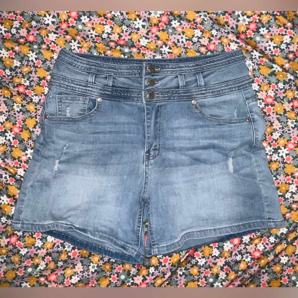 Suzanne Betro Jean Shorts Size Womens 10
